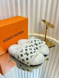 Picture of Louis Vuitton Slippers _SKULVsz35-40mnq1111524